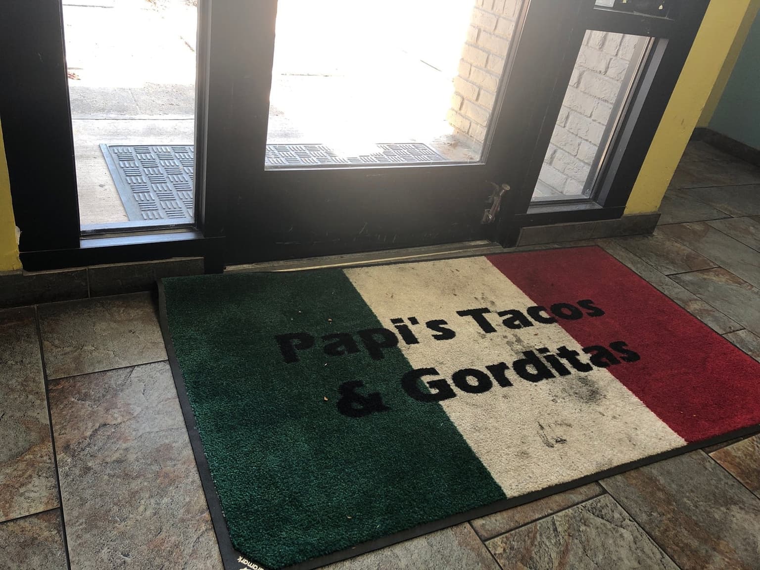 Papi's Tacos & Gorditas