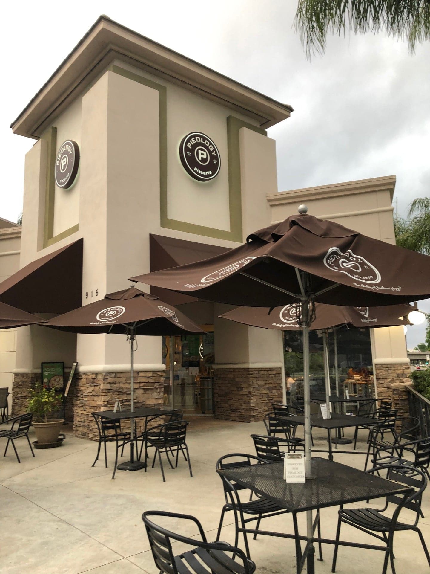 Pieology Pizzeria Monrovia, CA