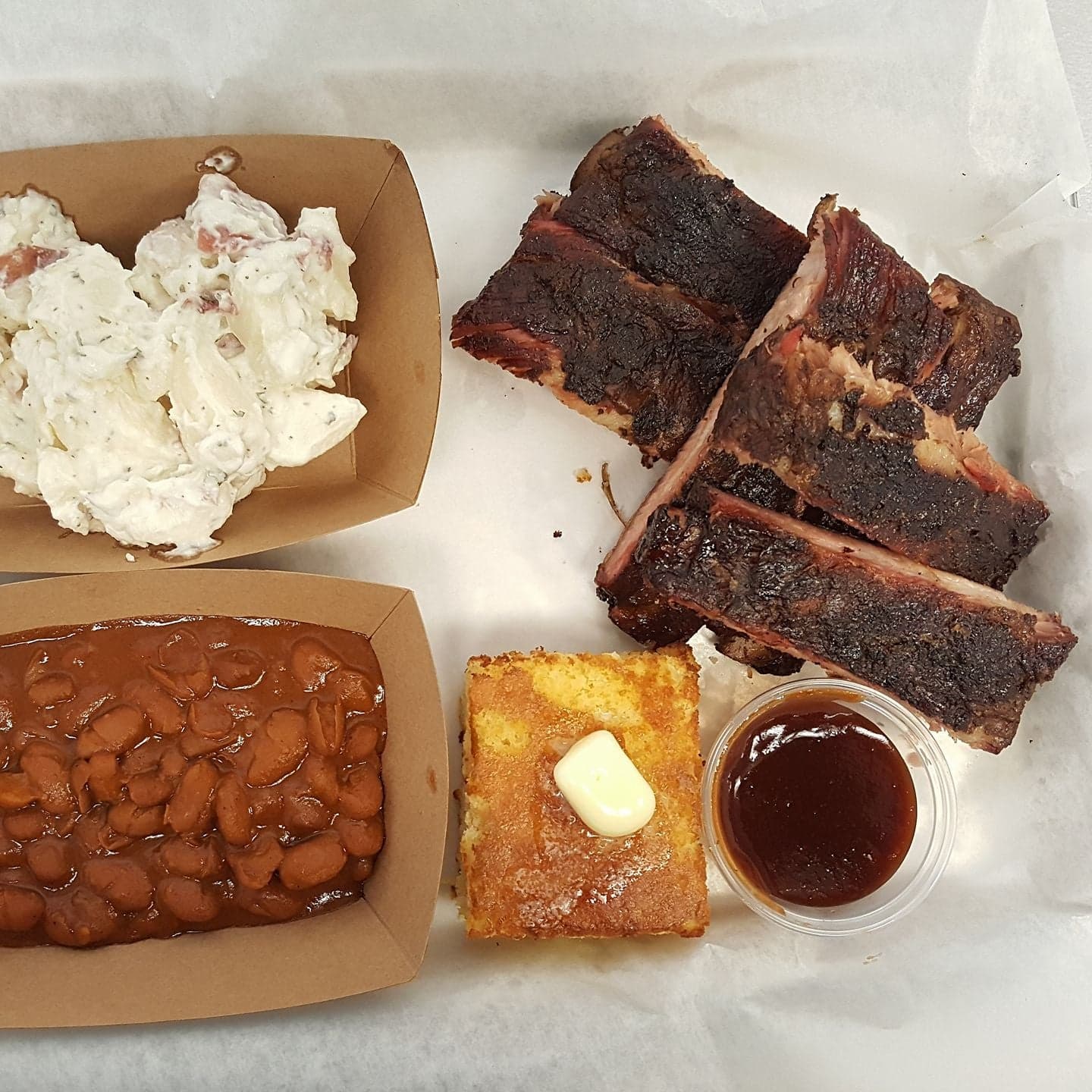 Crossroads Smokehouse & Deli