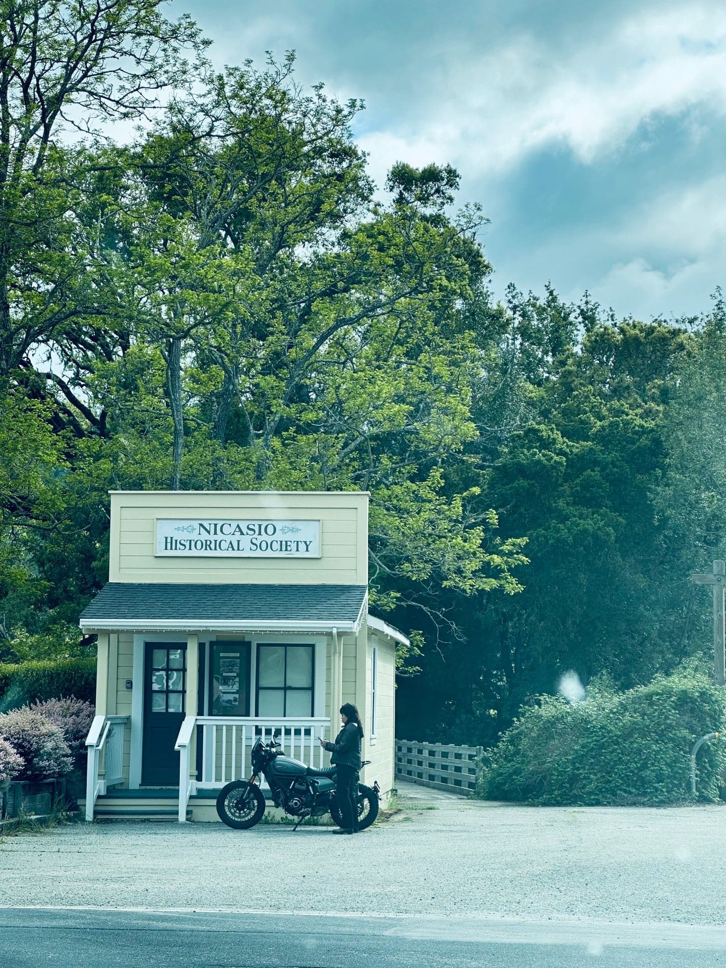 Rancho Nicasio Restaurant & Bar