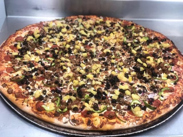 New York Giant Pizza