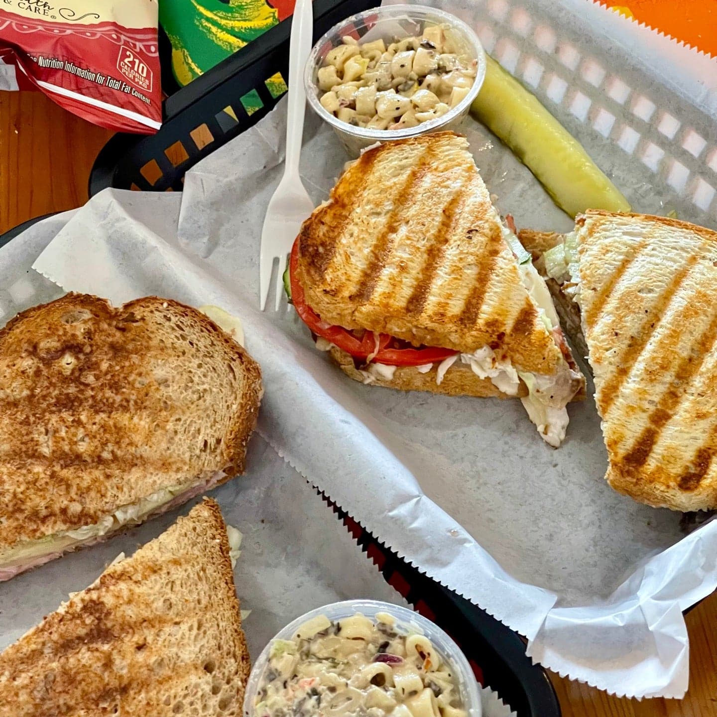 41e48d10-4622-4822-8aeb-45ae2e83e487