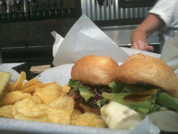 4044ad0c-db25-44c3-8cc7-1637dcb5bb54