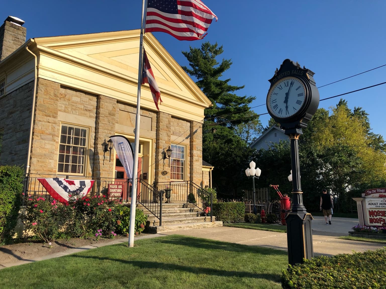 60b8c93d-cd8e-4e62-b326-34415c9749a5