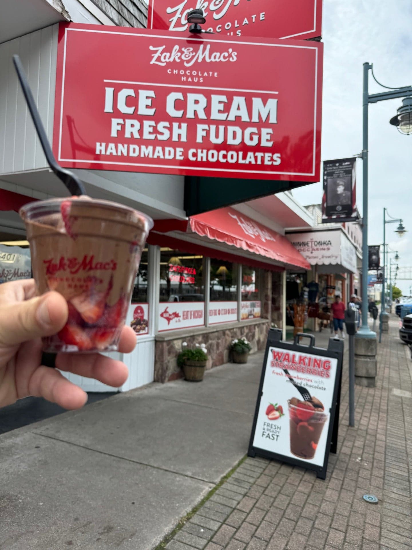 8fd7da2b-8b44-48e8-a5fe-e341ebf6a30b