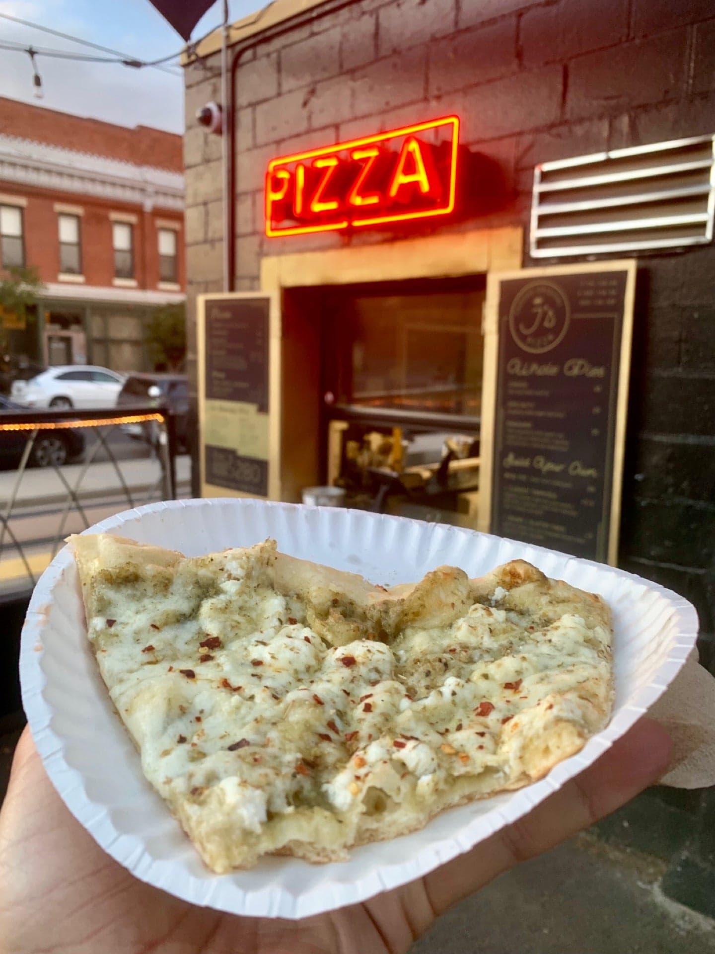 b2aa85bd-aa63-45af-a28d-0892196dc3a7