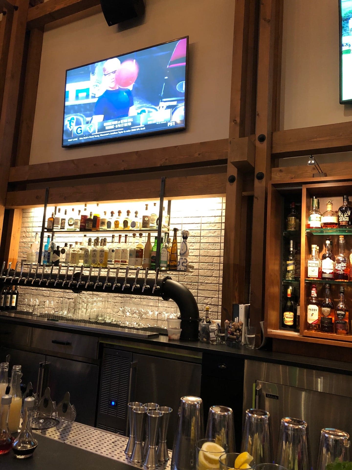 ae994017-53a9-4e8e-8508-4bc1c8143b58