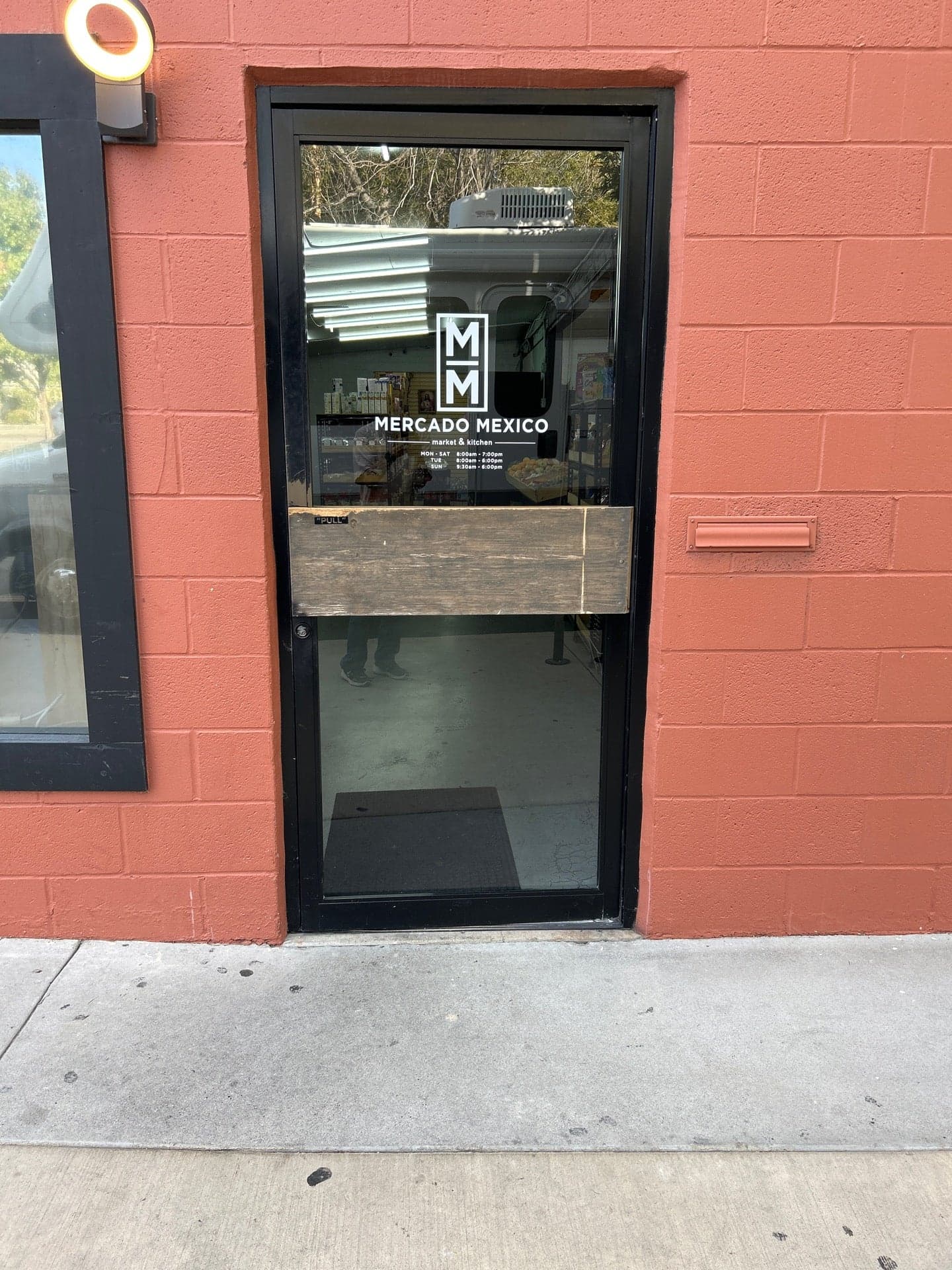 a6c8b3de-2929-4af8-88e2-65d26d06277e