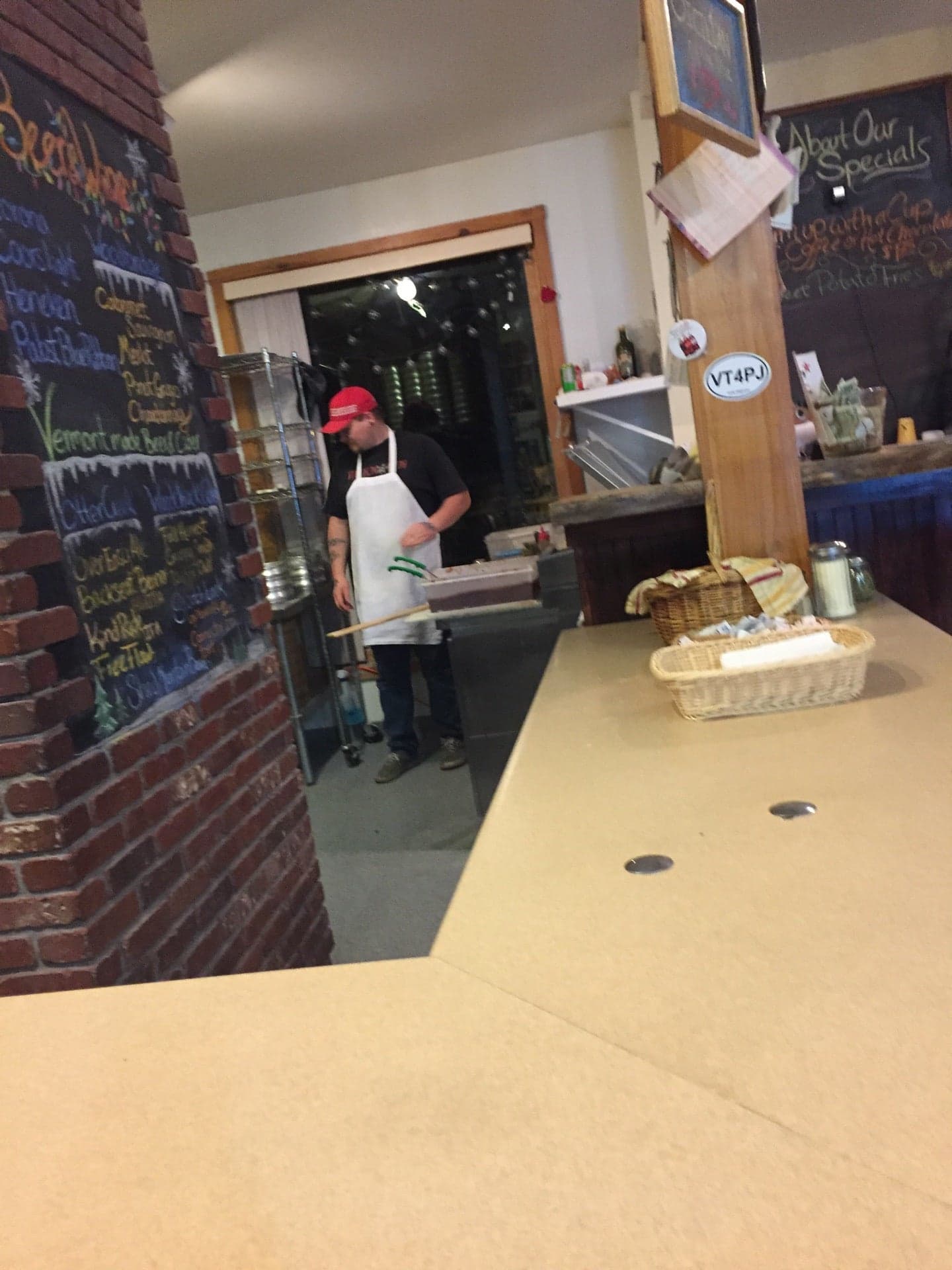 ef9a0fa6-b376-4e09-b00c-c48a65b16ec1