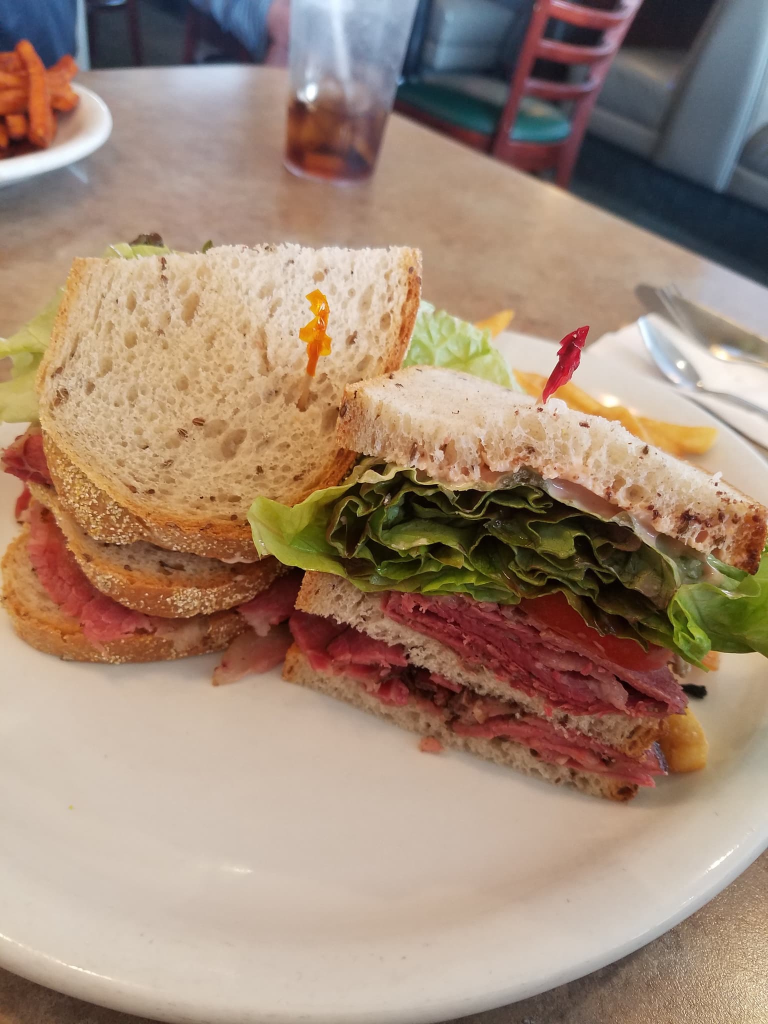 33283634-a4b1-4065-a9f1-10b8ae453e5c