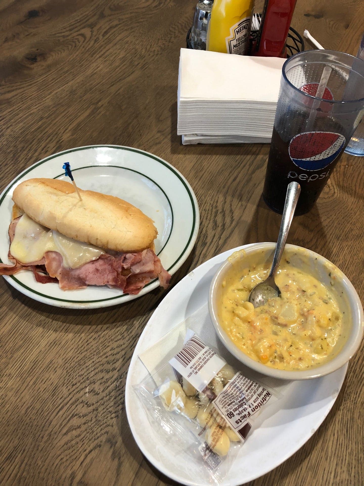 4f52f70d-c18b-4fe3-a1a6-0f5240f7614c