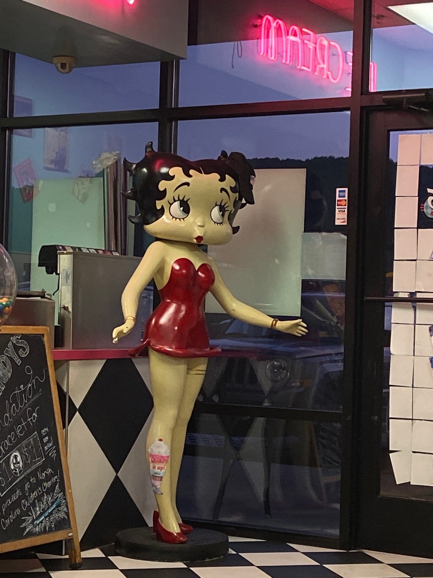 57032020-22ed-4f04-acc1-5e57a9c02ff7