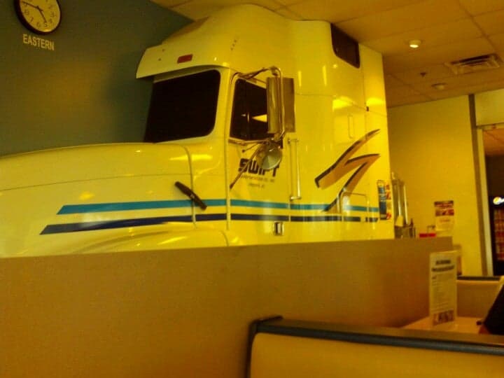 270b8521-9205-4fef-9937-29a795fba701