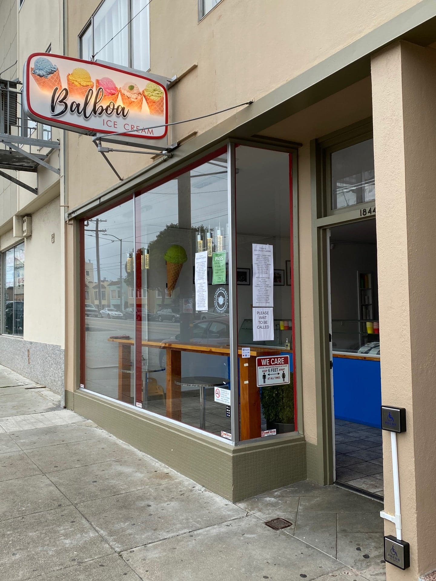 7dfe9b4d-fcb1-4921-8c3a-53f84127ceac