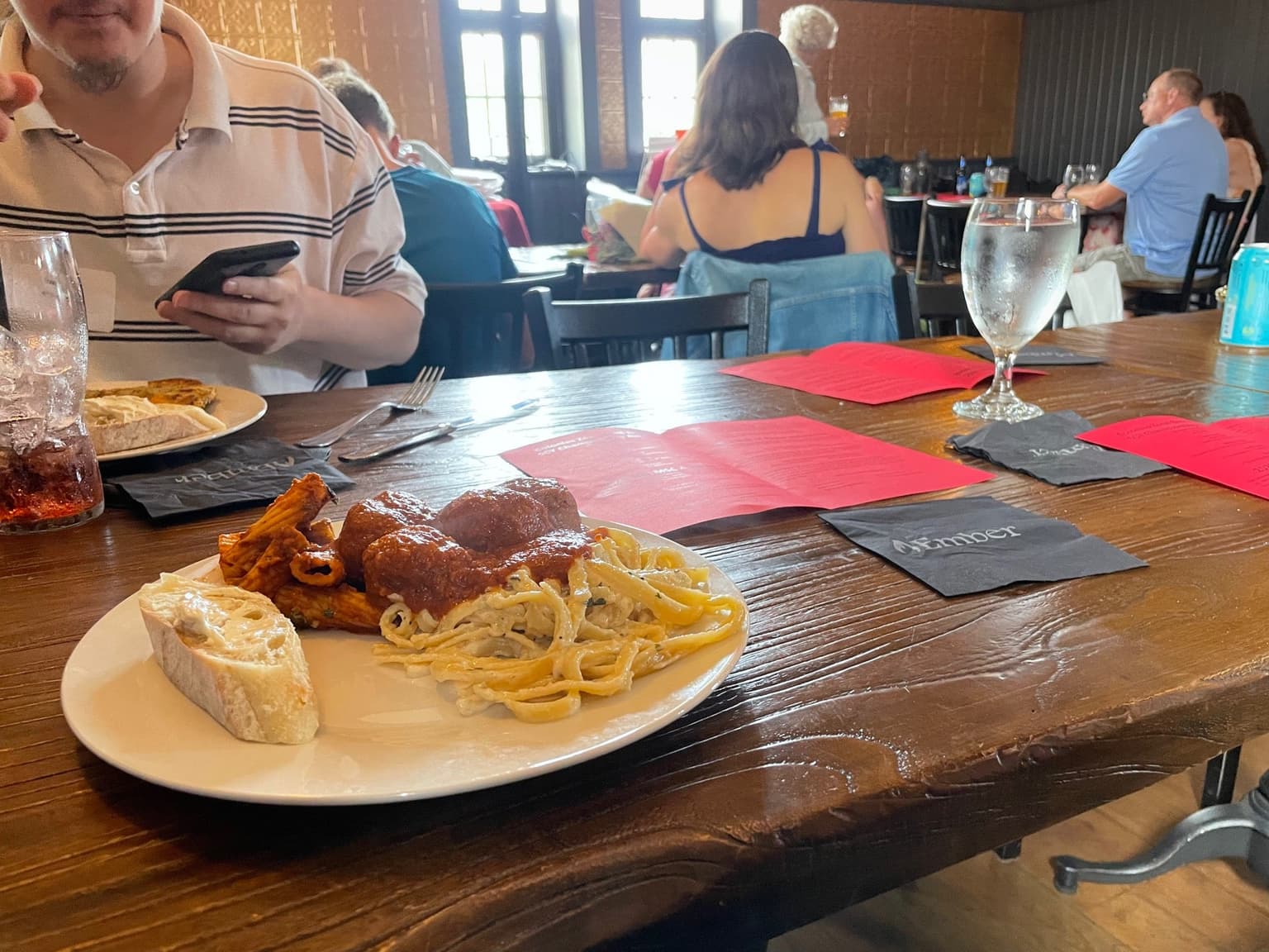 c27249a0-18c8-4ea0-a7c2-145fc0bde02d