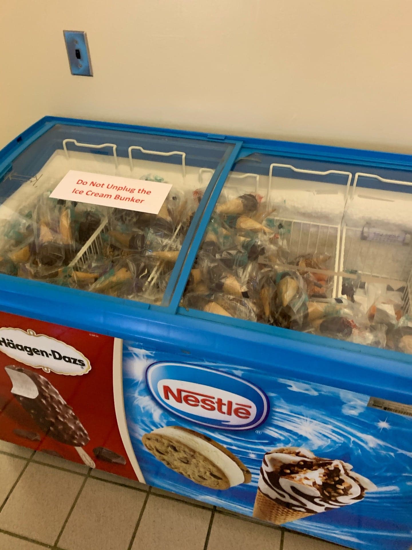 b3eae8e8-14f7-4d15-8166-7cdbef99b35d