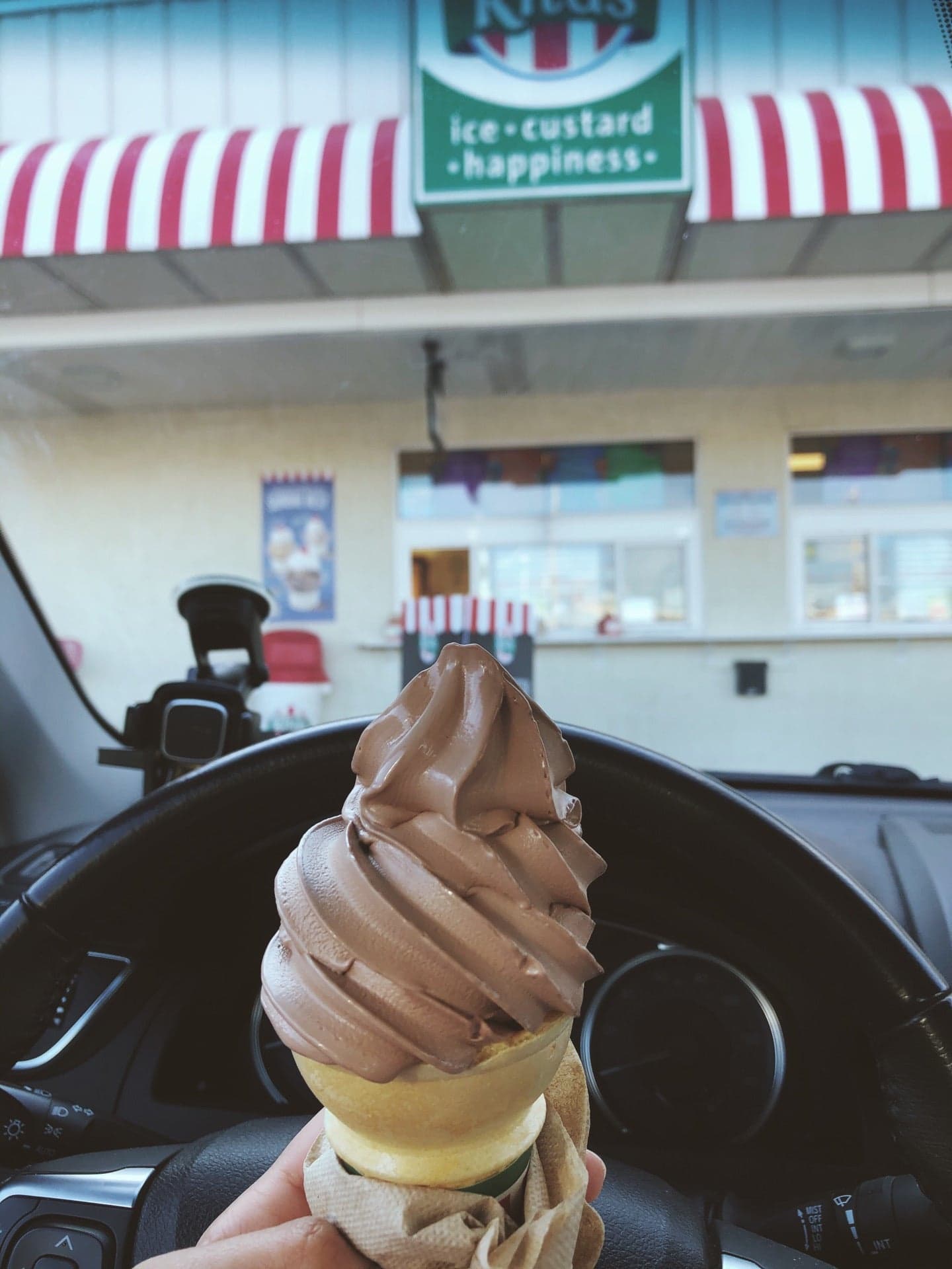 0c8a021b-8cc9-48db-b121-75bea95ea3fb