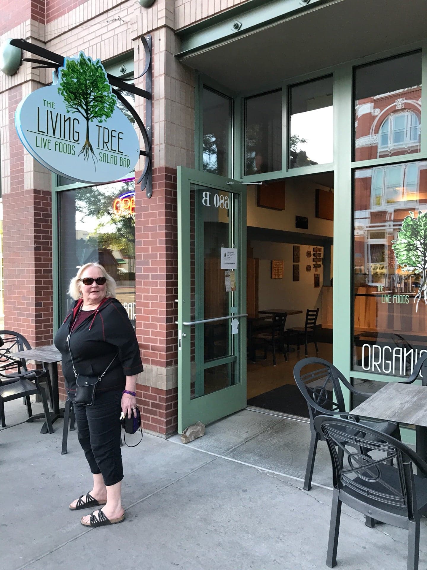 5c1ad678-9832-4bfa-8cba-97a751e9a21b