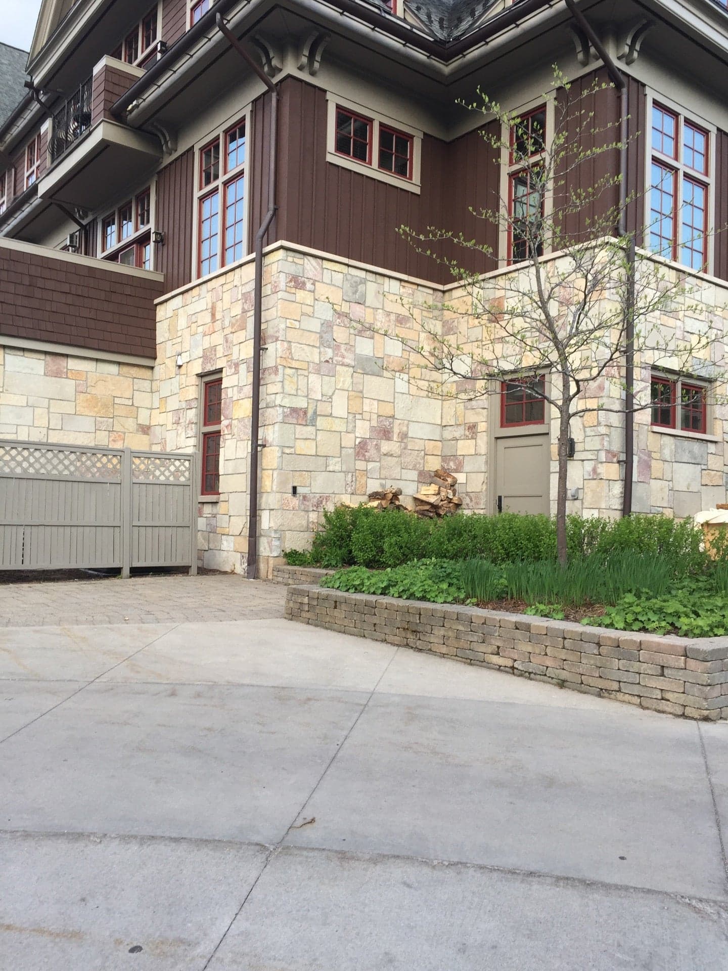 046a961e-bc39-457c-a8d1-66c6e63e111c