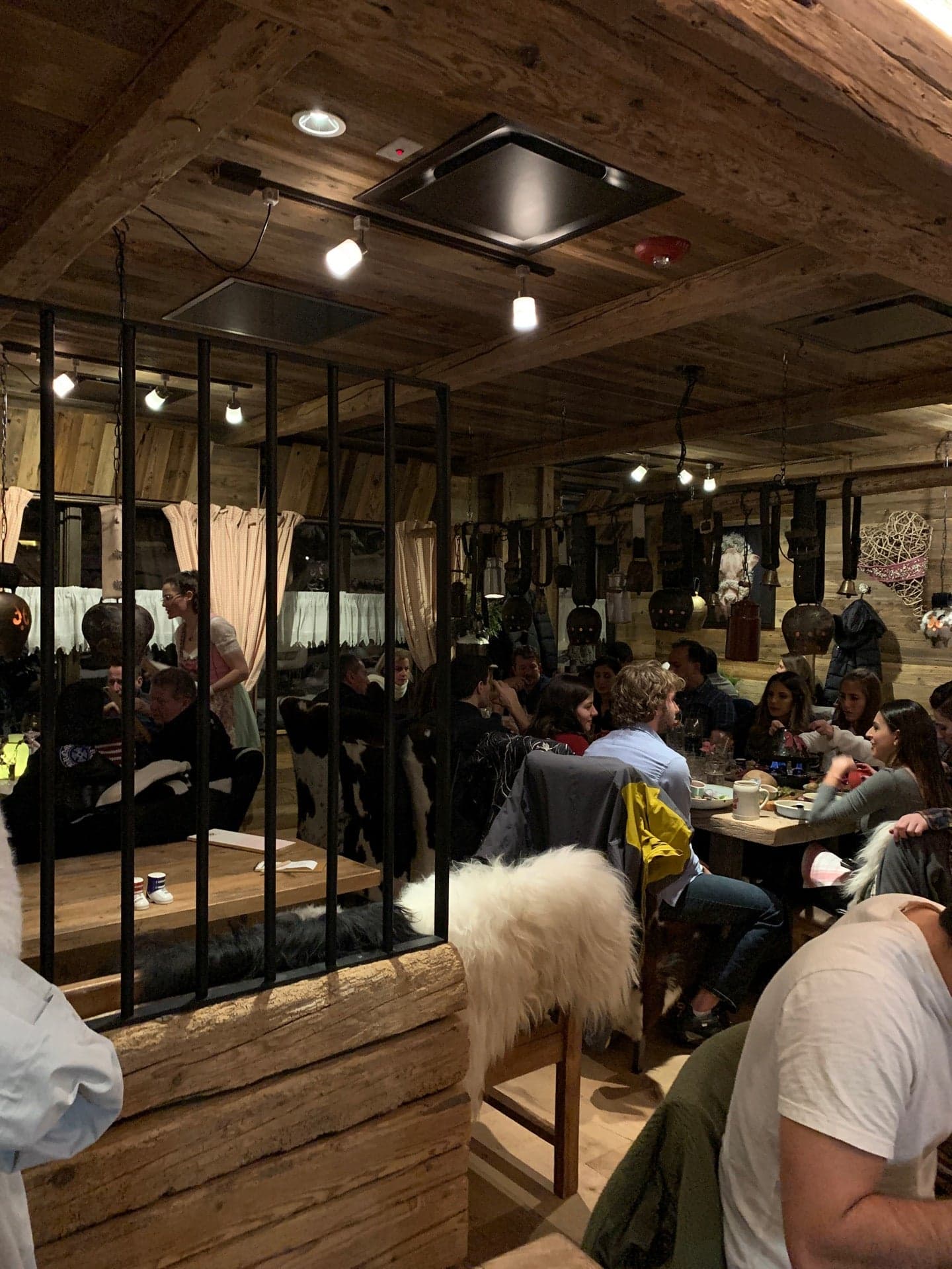 aa860062-edd6-4126-9664-610a1768287e