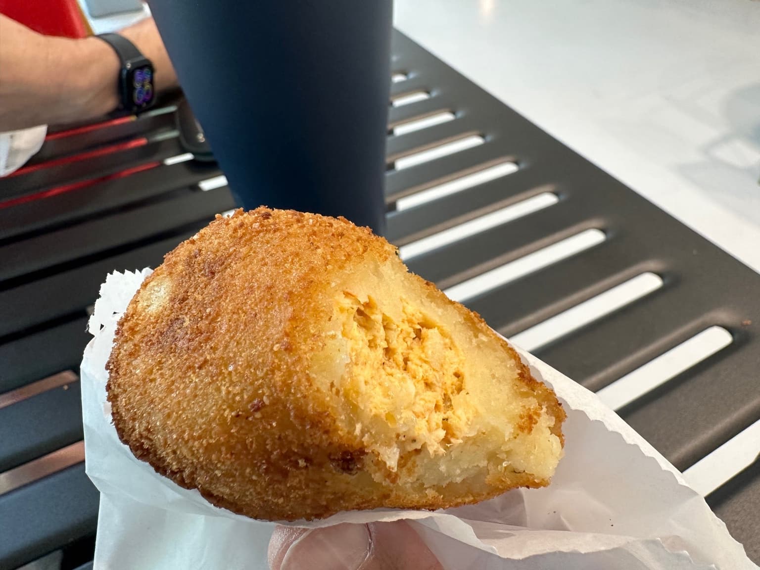 9f0e072b-58f3-4b19-a6ed-98b7b9fb1adf