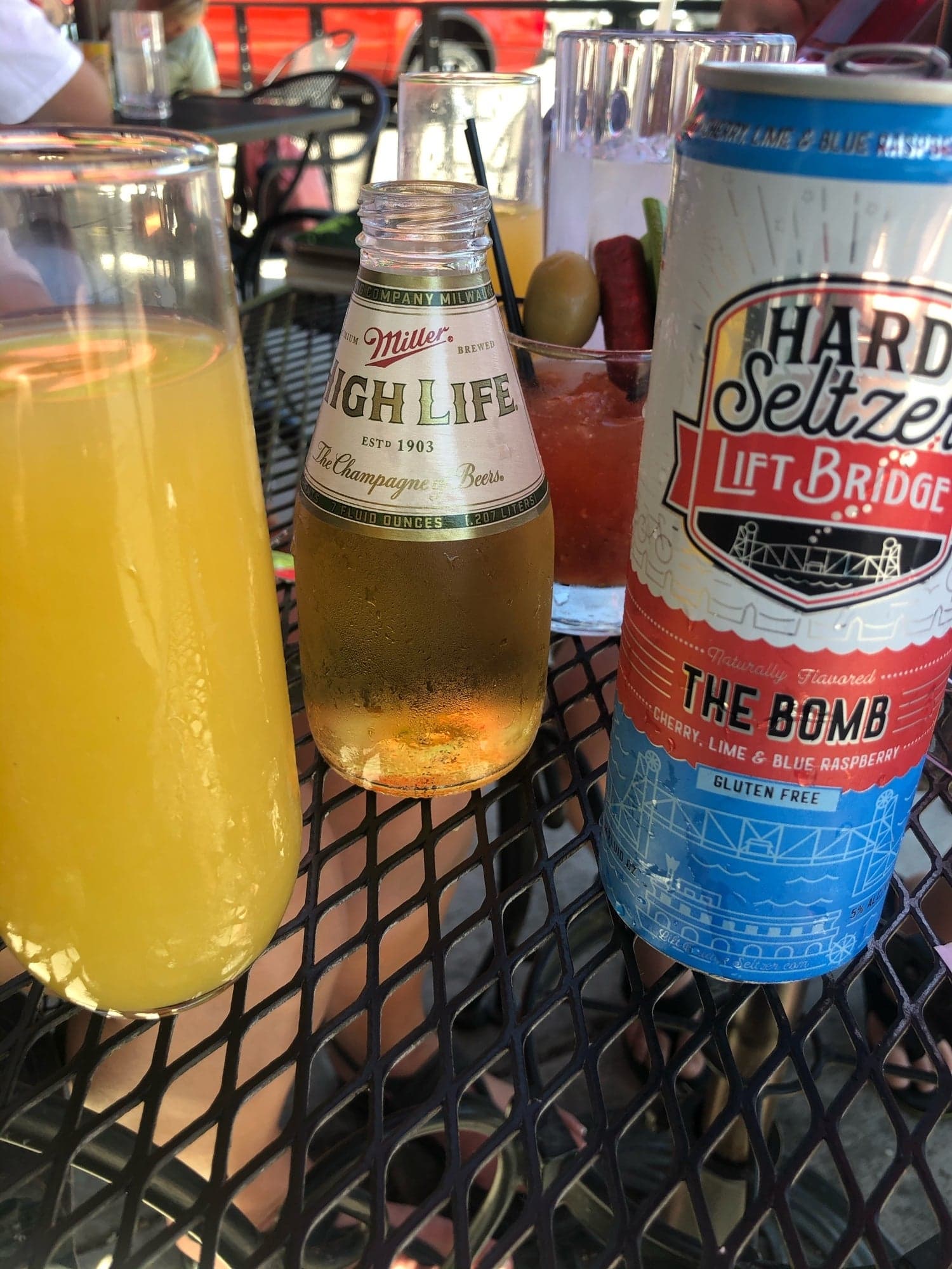 35252513-ffa8-49da-9a96-2d40cec61475