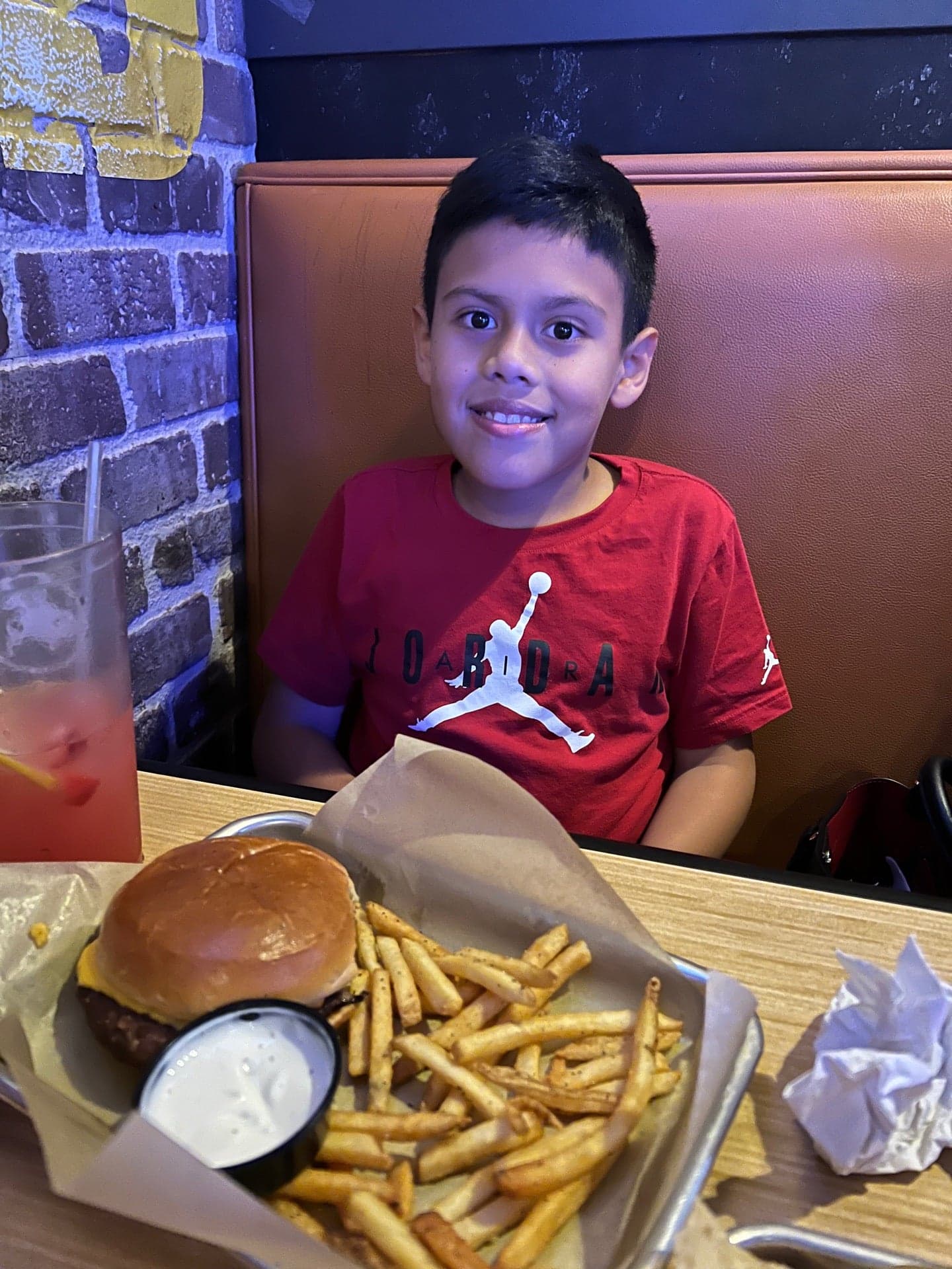 85a95468-c3bd-4174-9ddc-6d2c345ace97