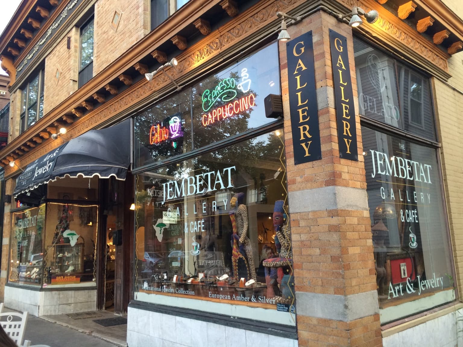 e1b87a2a-c8a0-4bac-80e0-0ea7b8cfe1ae