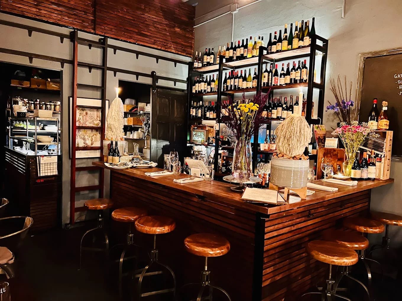 b1ab8000-992b-4106-a702-779a6608502f