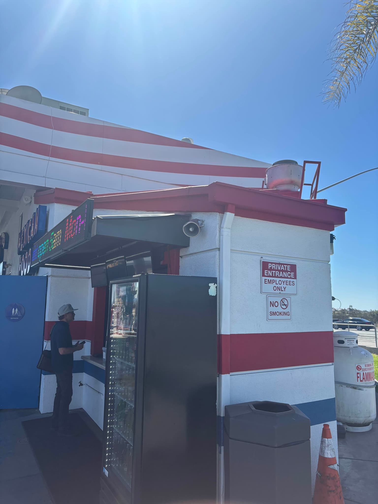 9d181407-9f70-48f2-98b1-141eda40a4ec