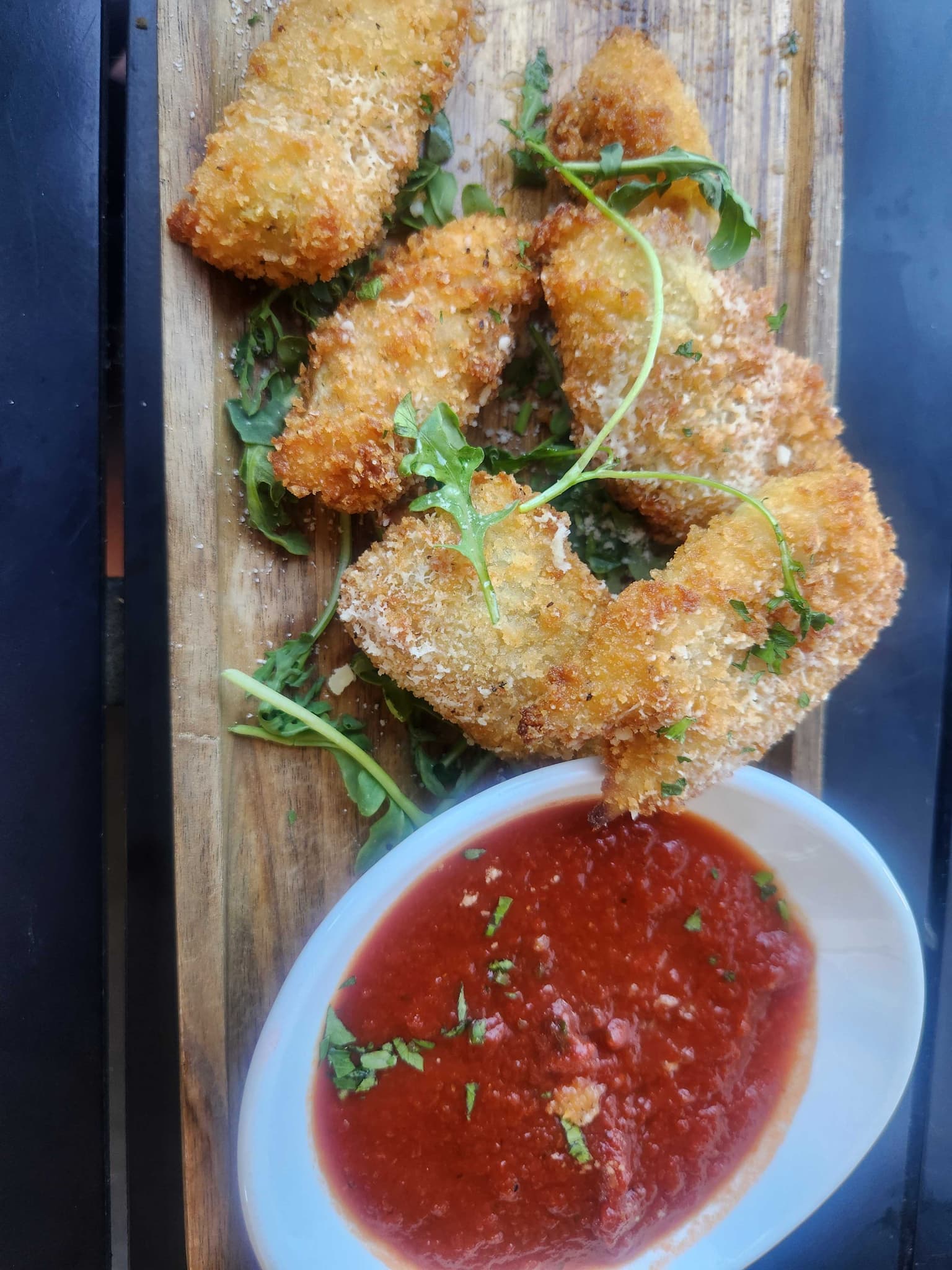 dfe00c6b-0150-4a6b-8bae-95b8acbdf9ba