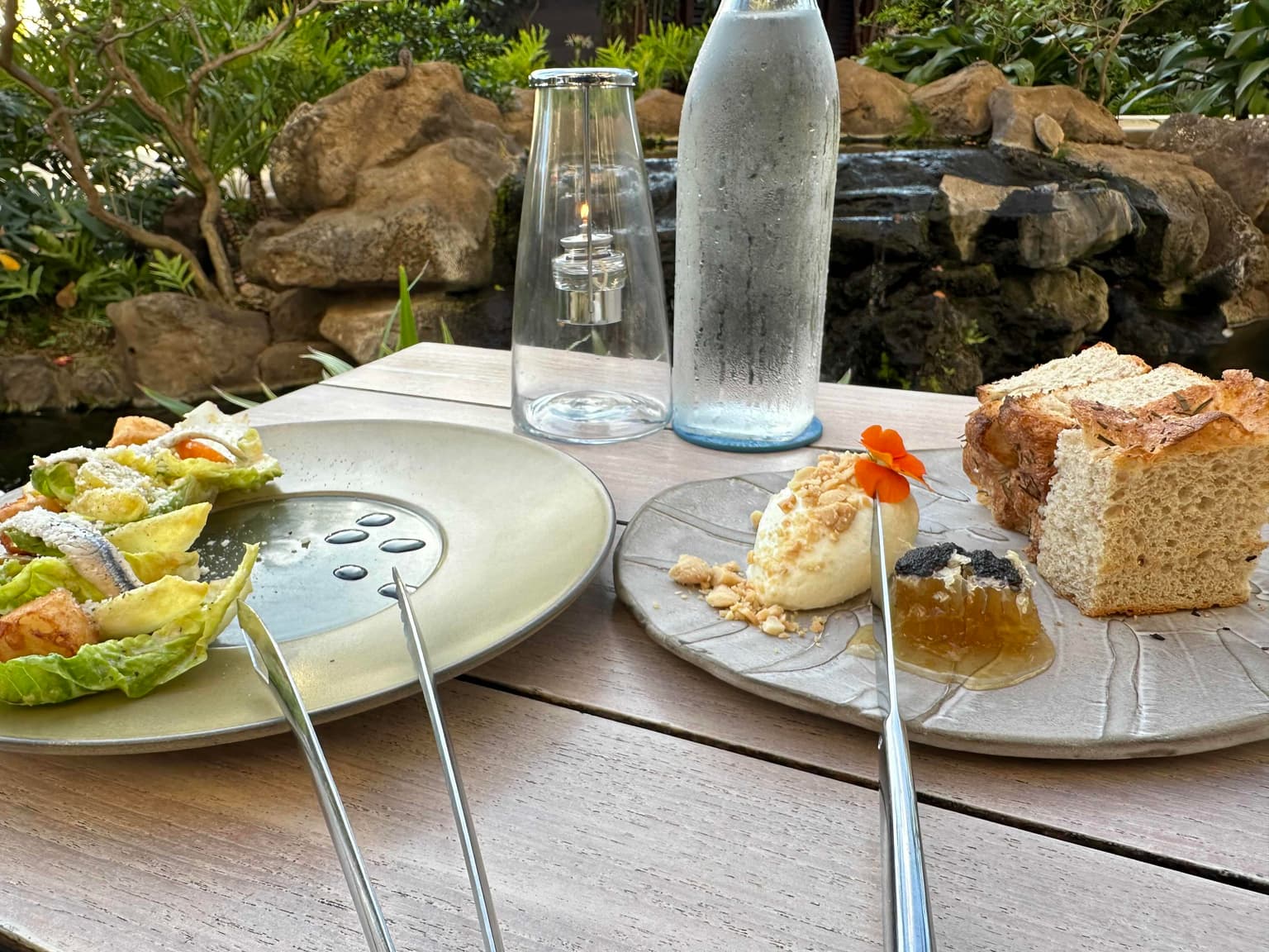 8fe66daf-fa8d-4d84-b698-3b2785e81bd1